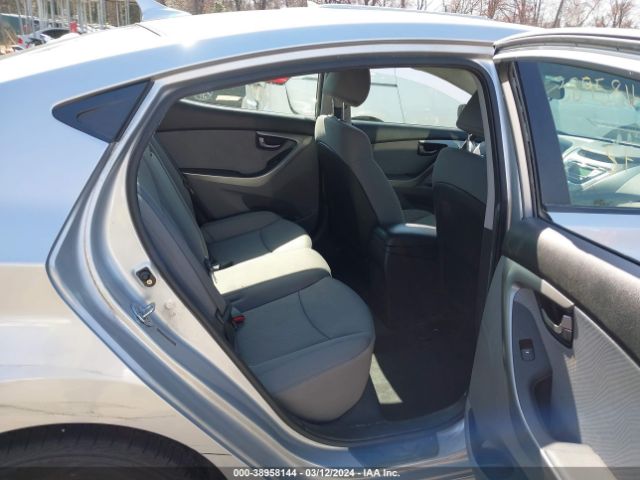 Photo 7 VIN: 5NPDH4AE7CH095885 - HYUNDAI ELANTRA 