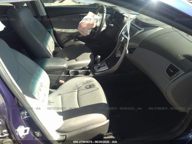 Photo 4 VIN: 5NPDH4AE7CH106660 - HYUNDAI ELANTRA 