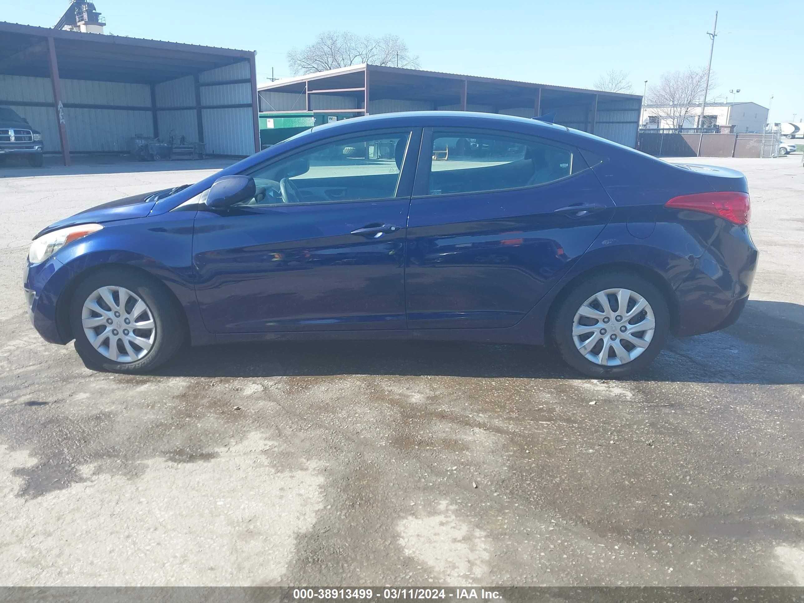 Photo 13 VIN: 5NPDH4AE7CH108859 - HYUNDAI ELANTRA 