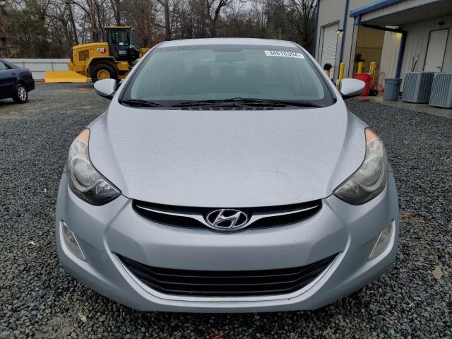 Photo 4 VIN: 5NPDH4AE7CH111342 - HYUNDAI ELANTRA 