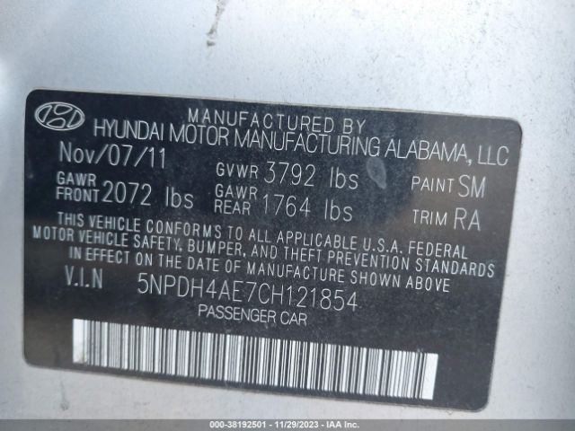 Photo 8 VIN: 5NPDH4AE7CH121854 - HYUNDAI ELANTRA 