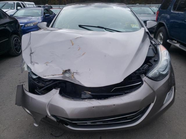 Photo 8 VIN: 5NPDH4AE7CH135219 - HYUNDAI ELANTRA GL 