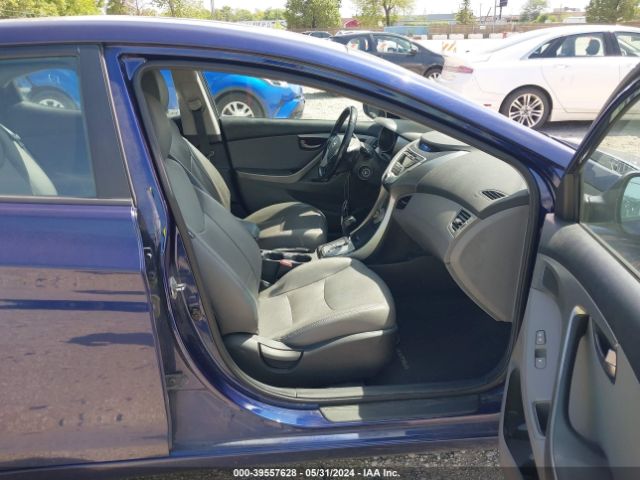 Photo 4 VIN: 5NPDH4AE7CH148200 - HYUNDAI ELANTRA 