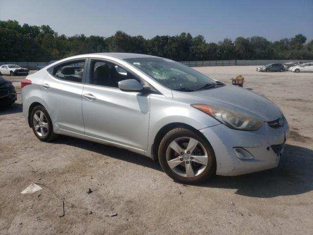 Photo 3 VIN: 5NPDH4AE7DH158890 - HYUNDAI ELANTRA 