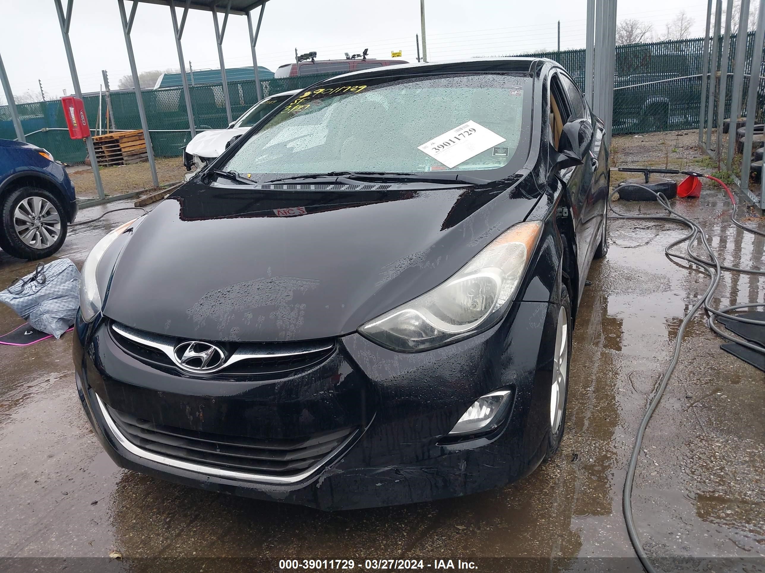 Photo 10 VIN: 5NPDH4AE7DH179755 - HYUNDAI ELANTRA 