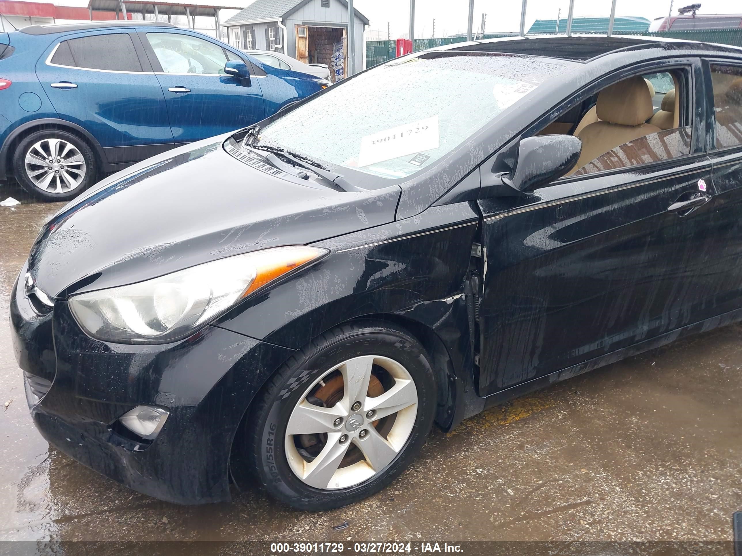 Photo 5 VIN: 5NPDH4AE7DH179755 - HYUNDAI ELANTRA 