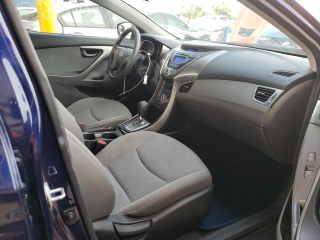 Photo 4 VIN: 5NPDH4AE7DH180503 - HYUNDAI ELANTRA GL 