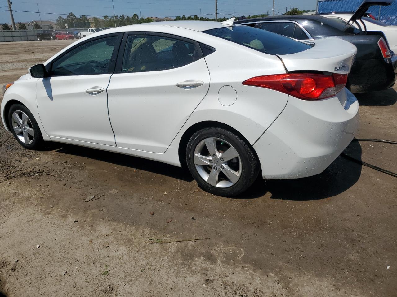 Photo 1 VIN: 5NPDH4AE7DH182784 - HYUNDAI ELANTRA 