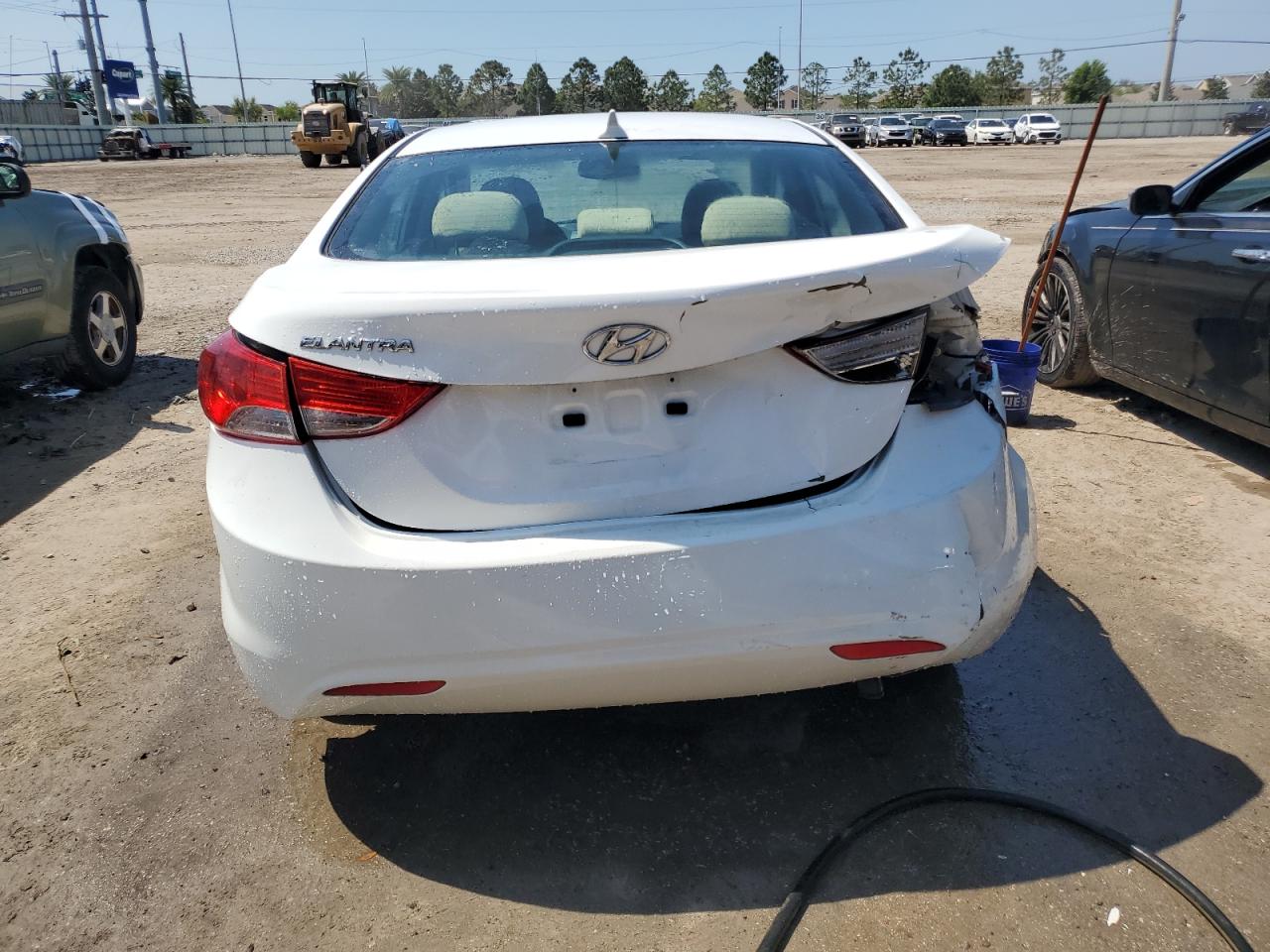 Photo 5 VIN: 5NPDH4AE7DH182784 - HYUNDAI ELANTRA 