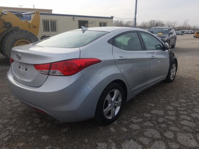 Photo 3 VIN: 5NPDH4AE7DH183997 - HYUNDAI ELANTRA 