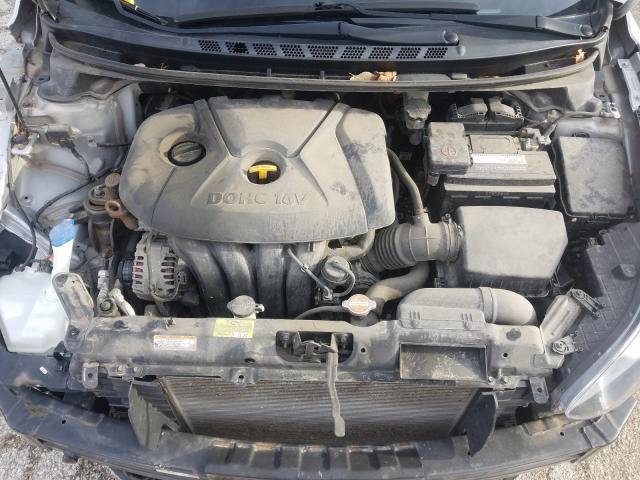 Photo 6 VIN: 5NPDH4AE7DH183997 - HYUNDAI ELANTRA 