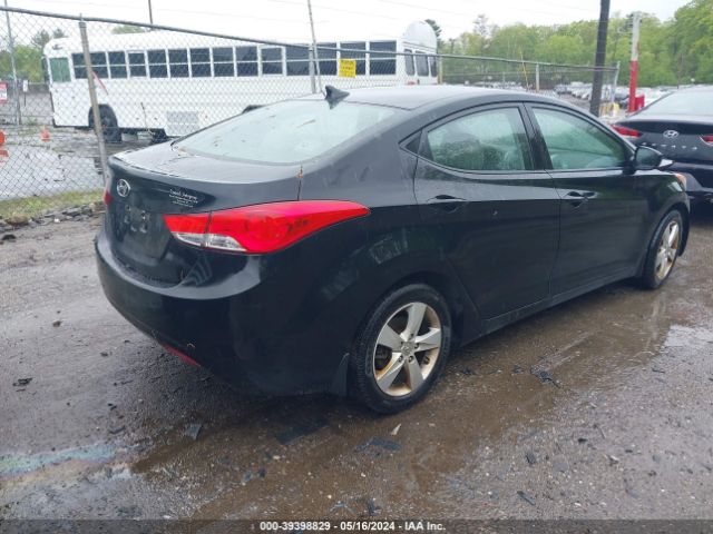 Photo 3 VIN: 5NPDH4AE7DH207909 - HYUNDAI ELANTRA 