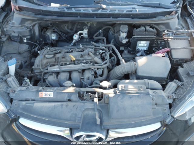 Photo 9 VIN: 5NPDH4AE7DH211121 - HYUNDAI ELANTRA 