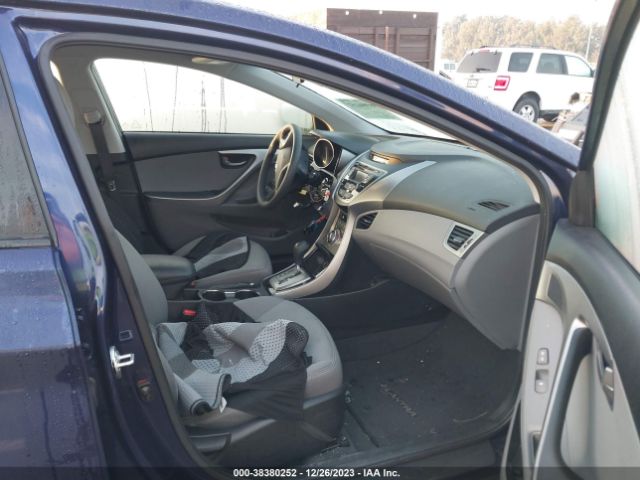 Photo 4 VIN: 5NPDH4AE7DH234642 - HYUNDAI ELANTRA 