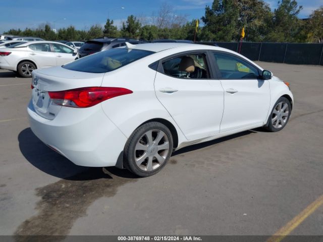 Photo 3 VIN: 5NPDH4AE7DH239565 - HYUNDAI ELANTRA 