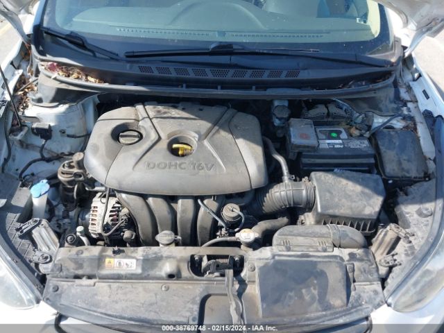 Photo 9 VIN: 5NPDH4AE7DH239565 - HYUNDAI ELANTRA 