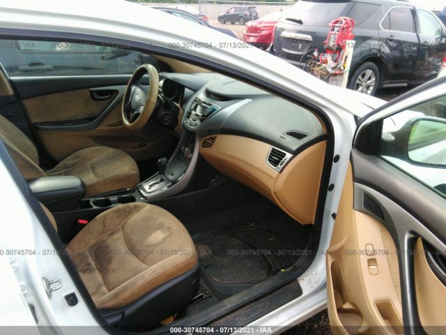 Photo 4 VIN: 5NPDH4AE7DH255622 - HYUNDAI ELANTRA 