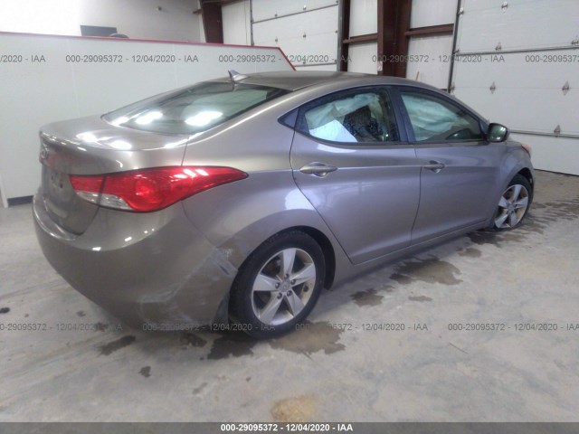 Photo 3 VIN: 5NPDH4AE7DH263106 - HYUNDAI ELANTRA 