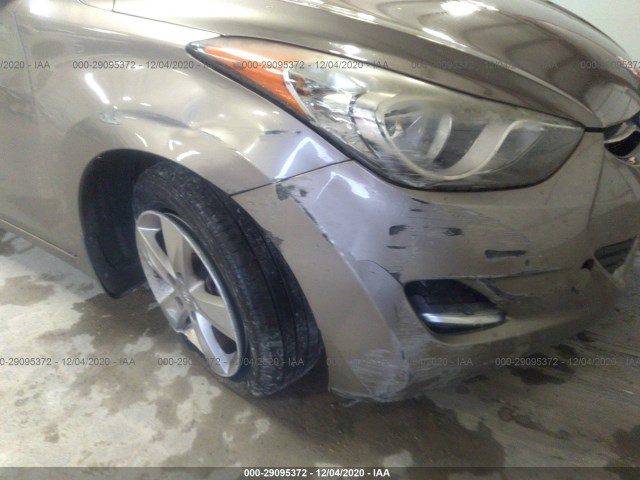 Photo 5 VIN: 5NPDH4AE7DH263106 - HYUNDAI ELANTRA 