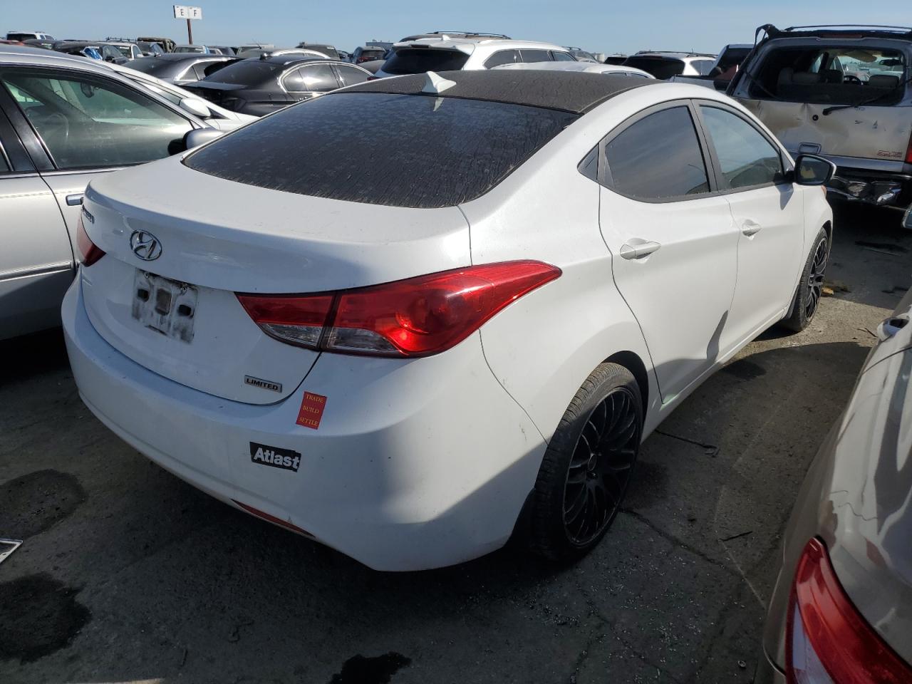 Photo 2 VIN: 5NPDH4AE7DH265177 - HYUNDAI ELANTRA 