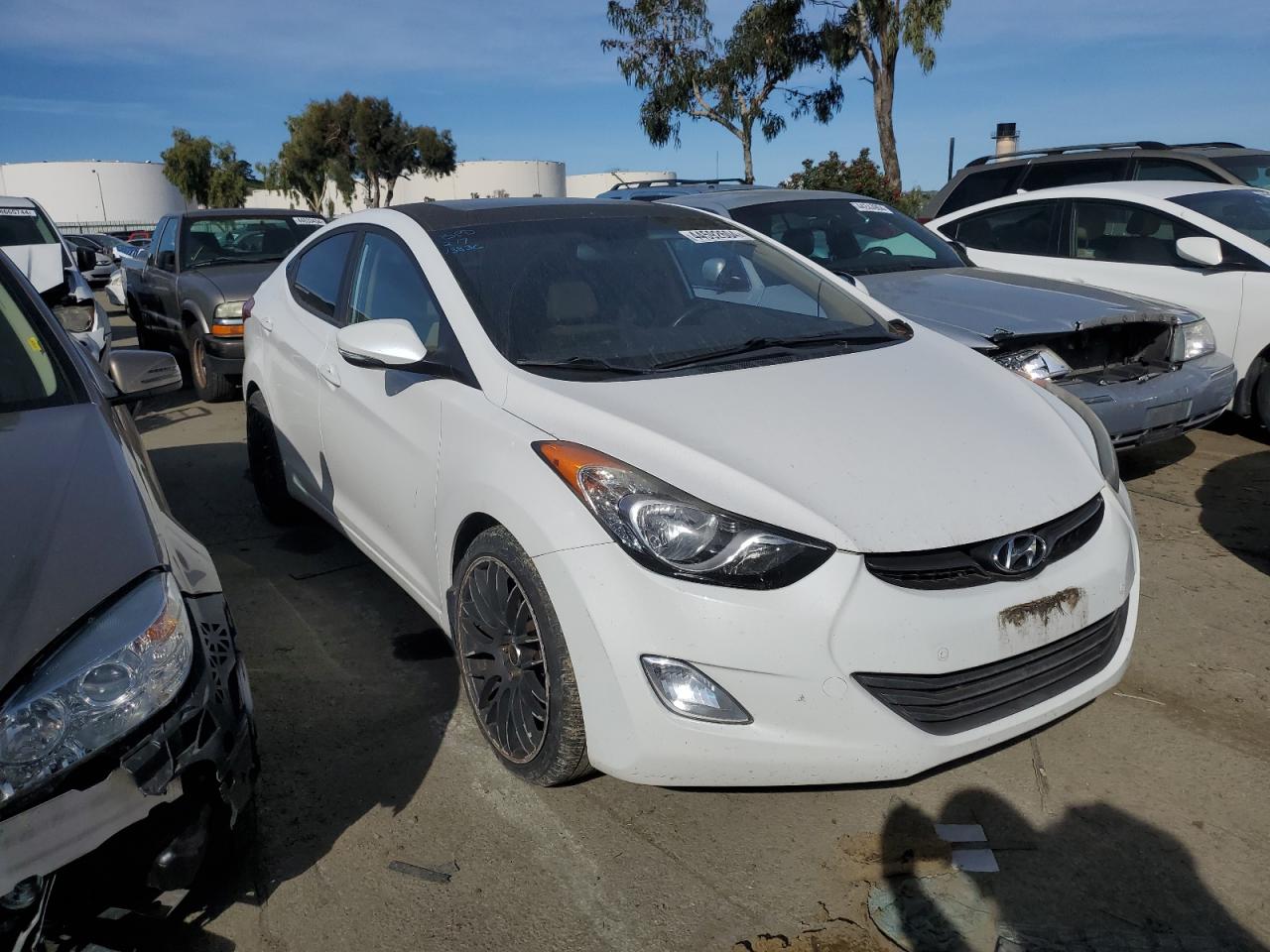 Photo 3 VIN: 5NPDH4AE7DH265177 - HYUNDAI ELANTRA 