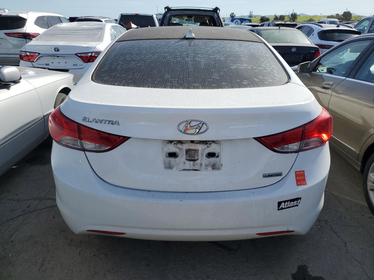 Photo 5 VIN: 5NPDH4AE7DH265177 - HYUNDAI ELANTRA 