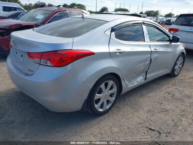 Photo 3 VIN: 5NPDH4AE7DH267348 - HYUNDAI ELANTRA 