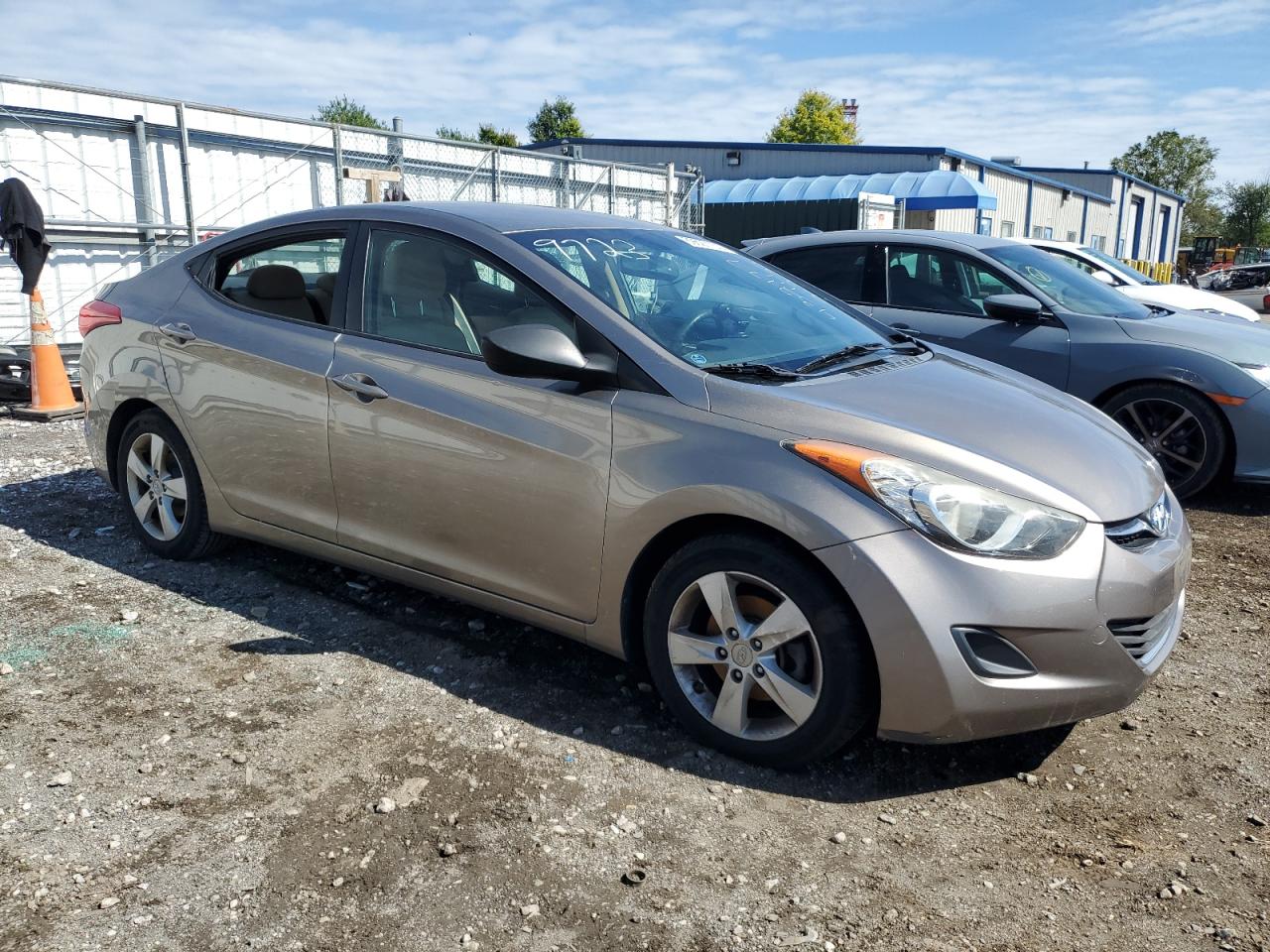 Photo 3 VIN: 5NPDH4AE7DH289723 - HYUNDAI ELANTRA 