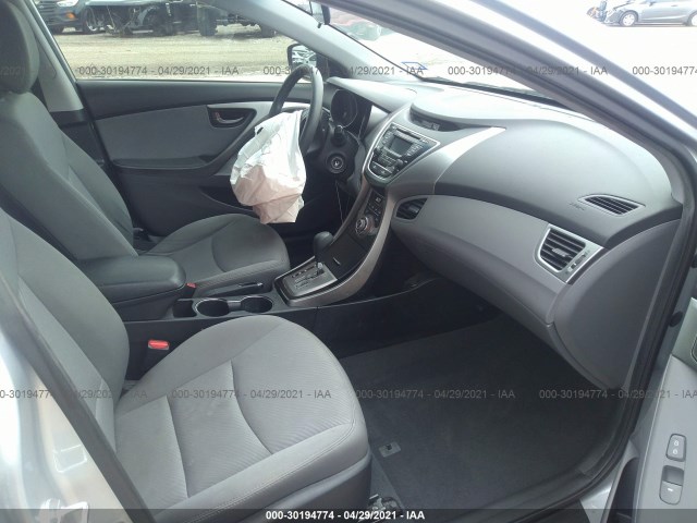 Photo 4 VIN: 5NPDH4AE7DH295635 - HYUNDAI ELANTRA 