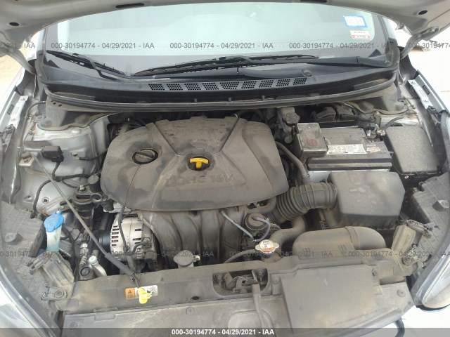 Photo 9 VIN: 5NPDH4AE7DH295635 - HYUNDAI ELANTRA 