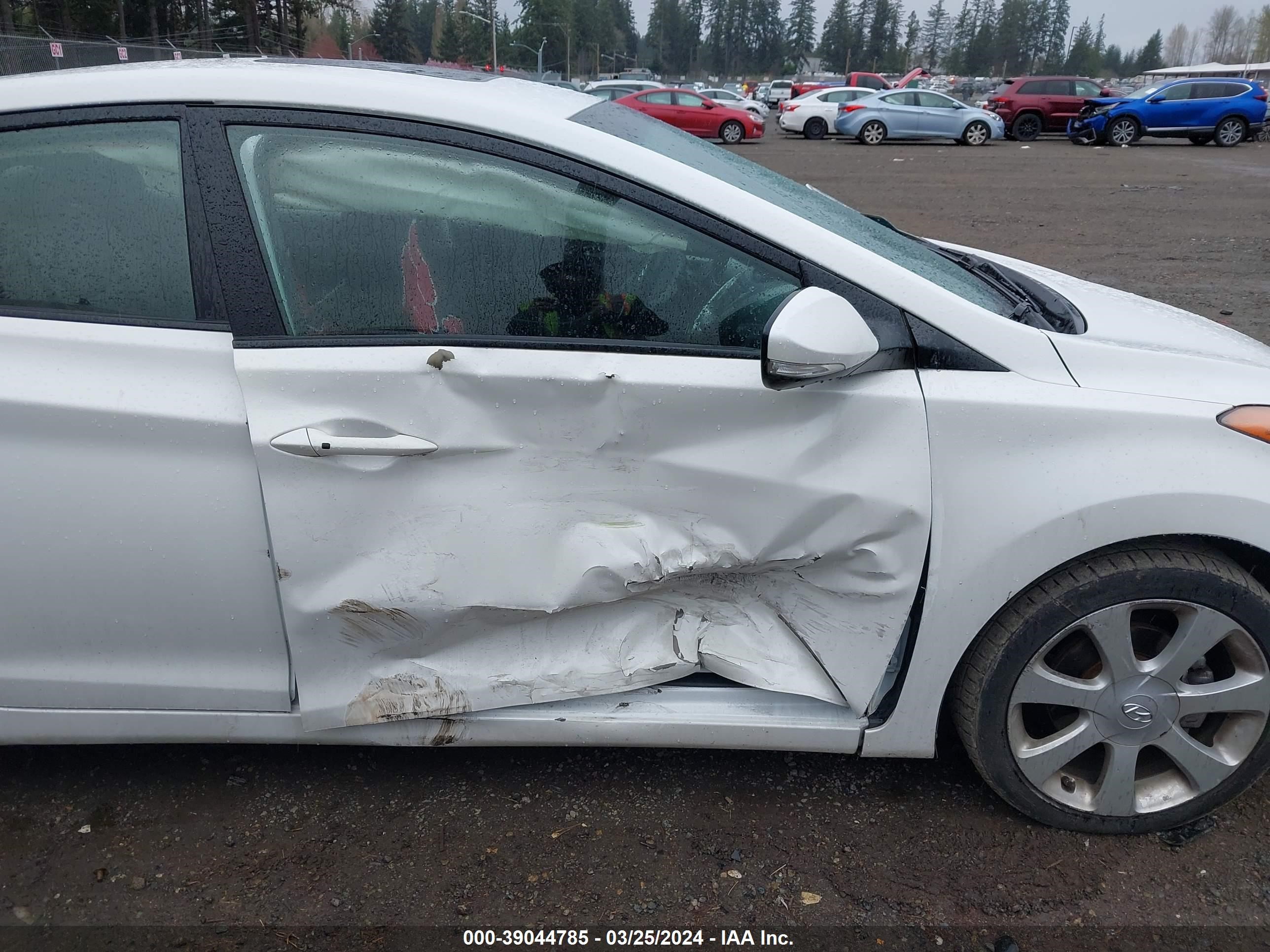 Photo 5 VIN: 5NPDH4AE7DH296834 - HYUNDAI ELANTRA 