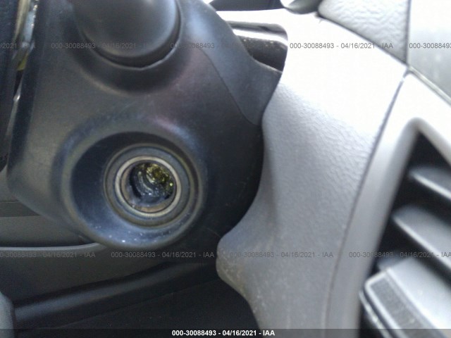 Photo 5 VIN: 5NPDH4AE7DH300994 - HYUNDAI ELANTRA 