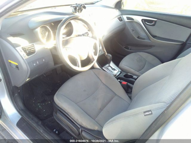 Photo 4 VIN: 5NPDH4AE7DH309601 - HYUNDAI ELANTRA 