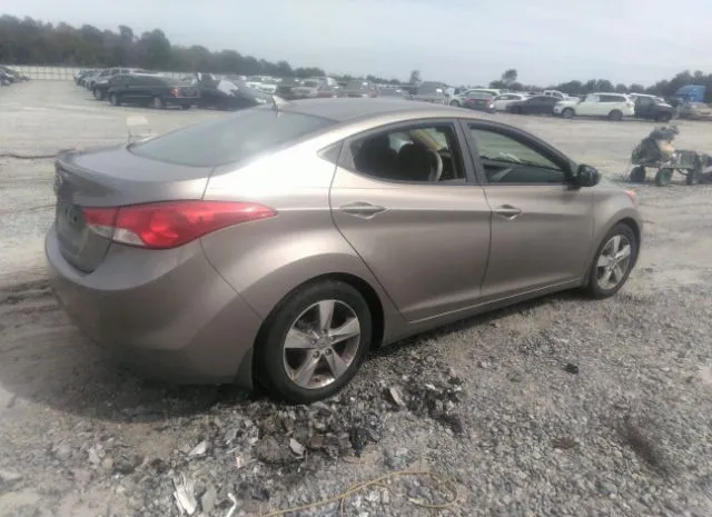 Photo 3 VIN: 5NPDH4AE7DH316922 - HYUNDAI ELANTRA 