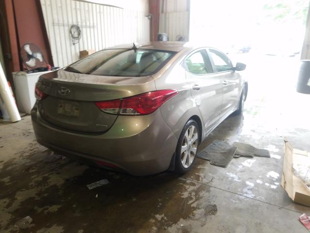 Photo 3 VIN: 5NPDH4AE7DH319271 - HYUNDAI ELANTRA GL 