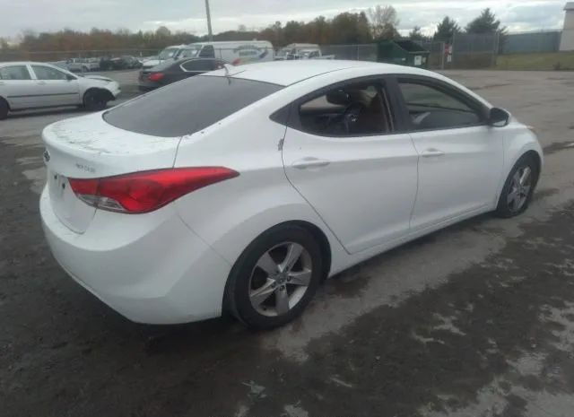 Photo 3 VIN: 5NPDH4AE7DH324020 - HYUNDAI ELANTRA 