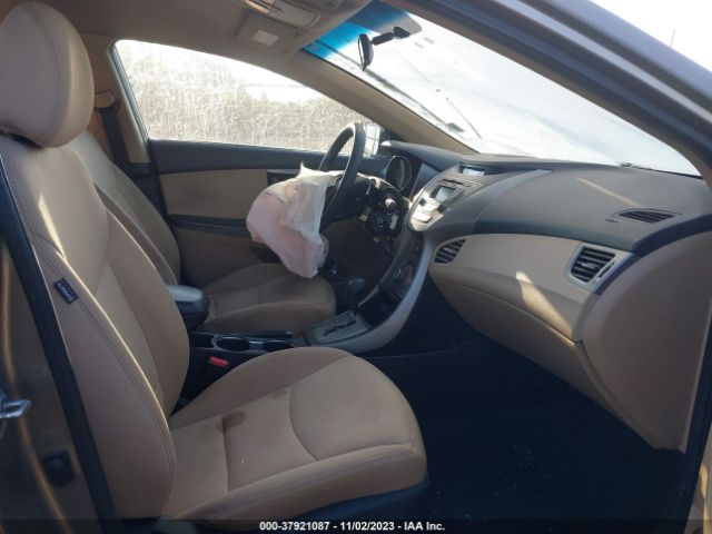 Photo 4 VIN: 5NPDH4AE7DH332540 - HYUNDAI ELANTRA 