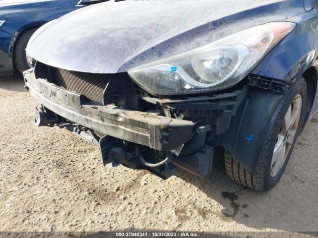 Photo 5 VIN: 5NPDH4AE7DH332814 - HYUNDAI ELANTRA 