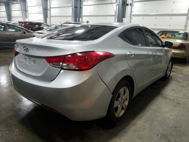 Photo 3 VIN: 5NPDH4AE7DH335325 - HYUNDAI ELANTRA GL 