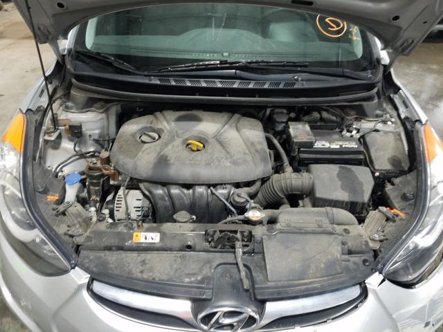 Photo 6 VIN: 5NPDH4AE7DH335325 - HYUNDAI ELANTRA GL 