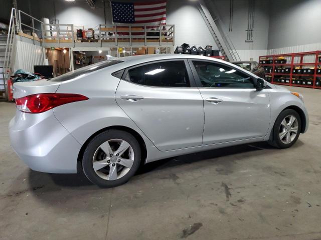 Photo 2 VIN: 5NPDH4AE7DH335325 - HYUNDAI ELANTRA GL 