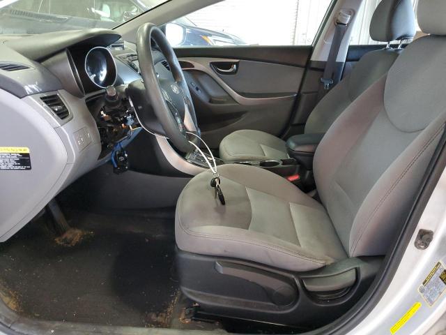 Photo 6 VIN: 5NPDH4AE7DH335325 - HYUNDAI ELANTRA GL 