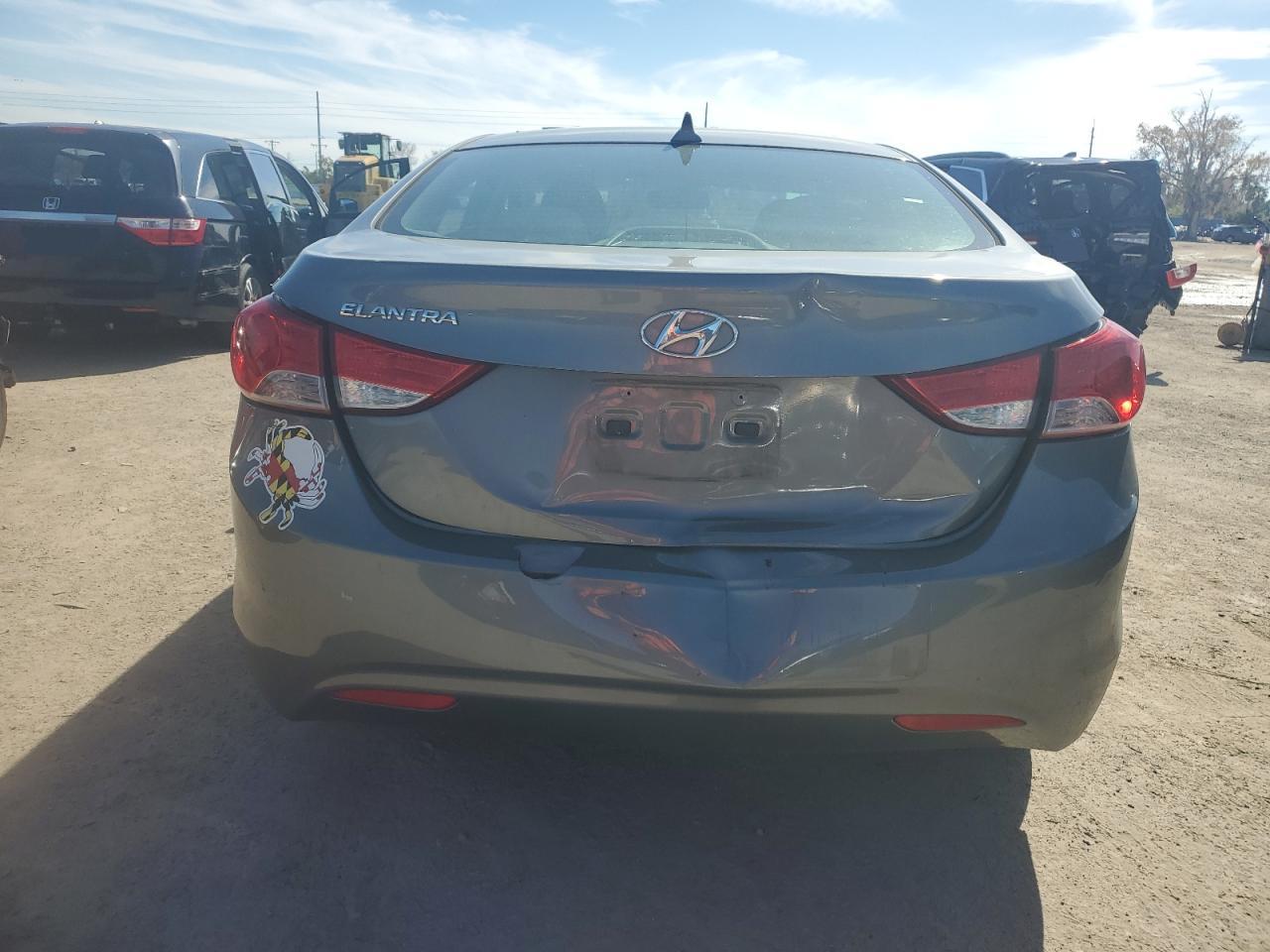 Photo 5 VIN: 5NPDH4AE7DH339598 - HYUNDAI ELANTRA 