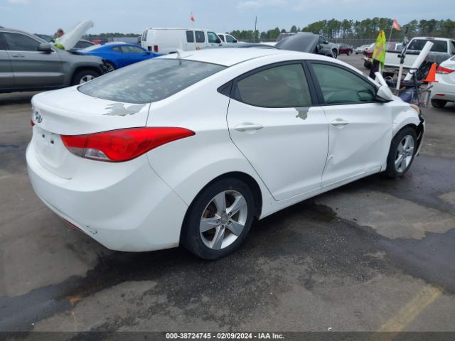 Photo 3 VIN: 5NPDH4AE7DH350942 - HYUNDAI ELANTRA 