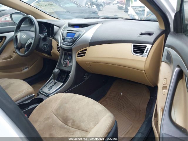 Photo 4 VIN: 5NPDH4AE7DH350942 - HYUNDAI ELANTRA 