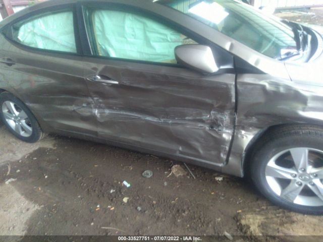 Photo 5 VIN: 5NPDH4AE7DH352366 - HYUNDAI ELANTRA 