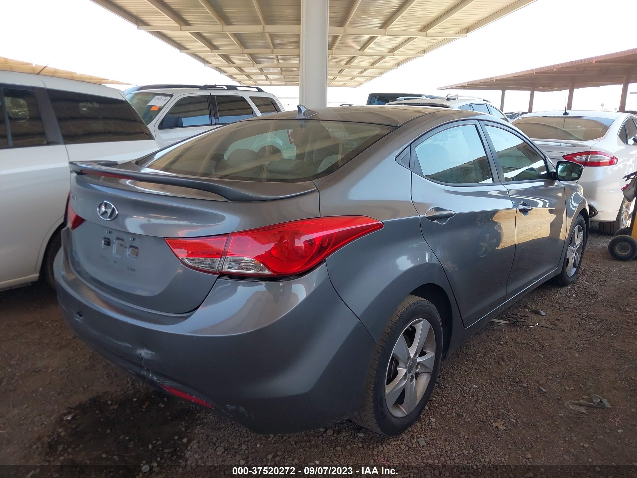 Photo 3 VIN: 5NPDH4AE7DH366140 - HYUNDAI ELANTRA 