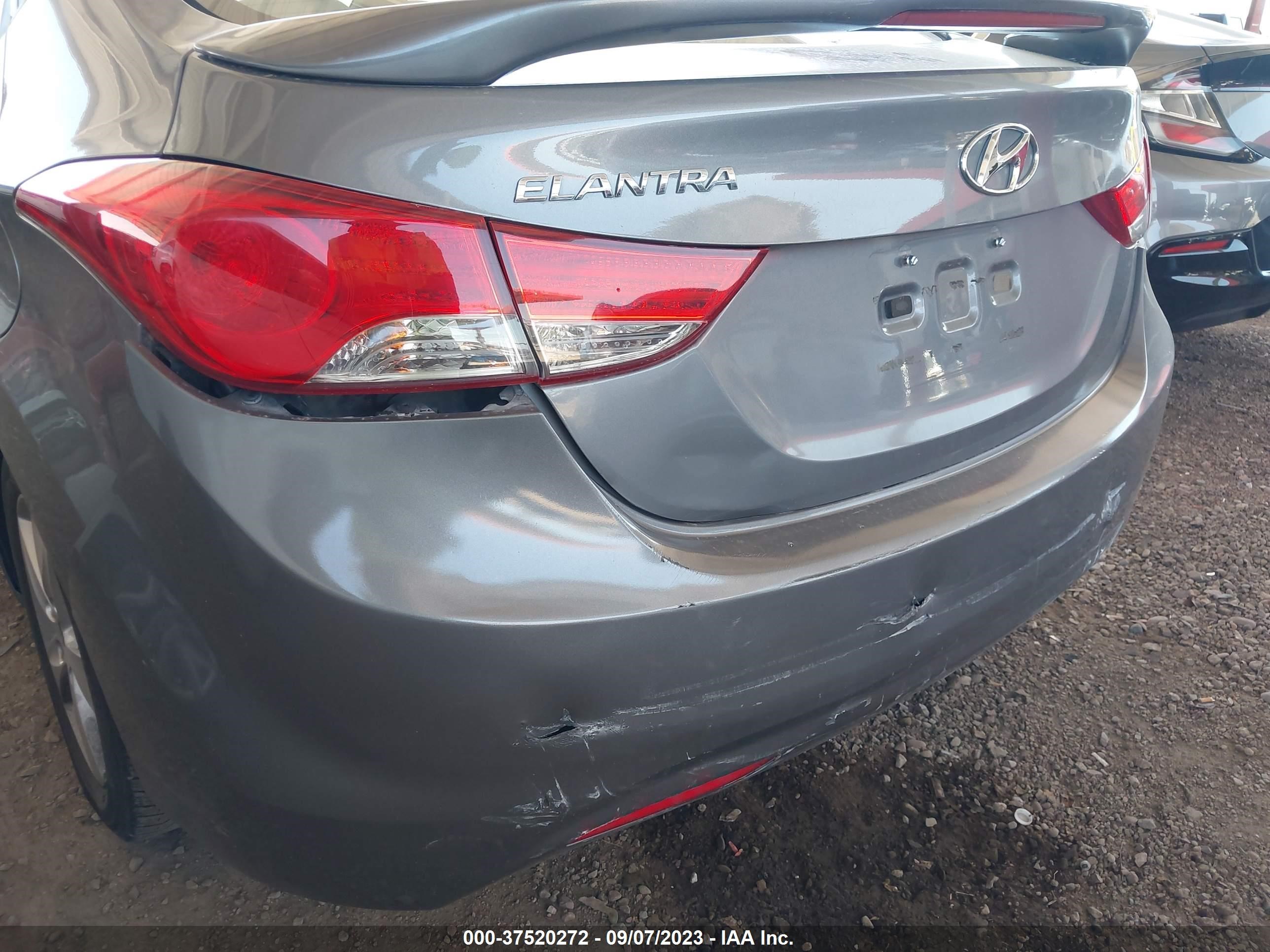 Photo 5 VIN: 5NPDH4AE7DH366140 - HYUNDAI ELANTRA 