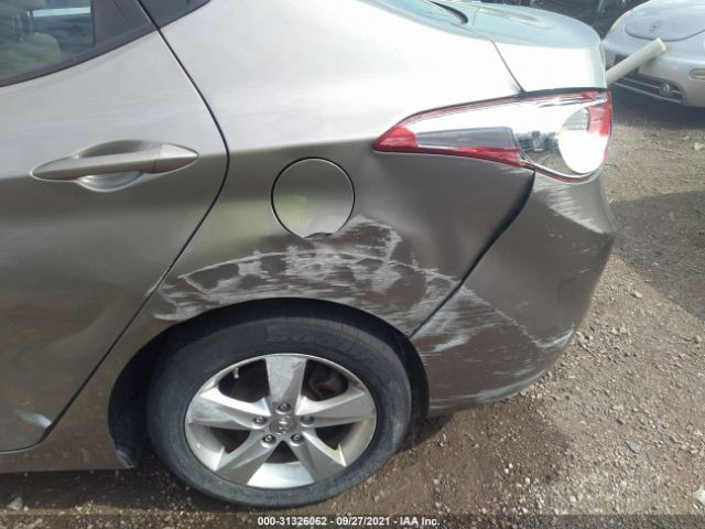 Photo 5 VIN: 5NPDH4AE7DH367675 - HYUNDAI ELANTRA 