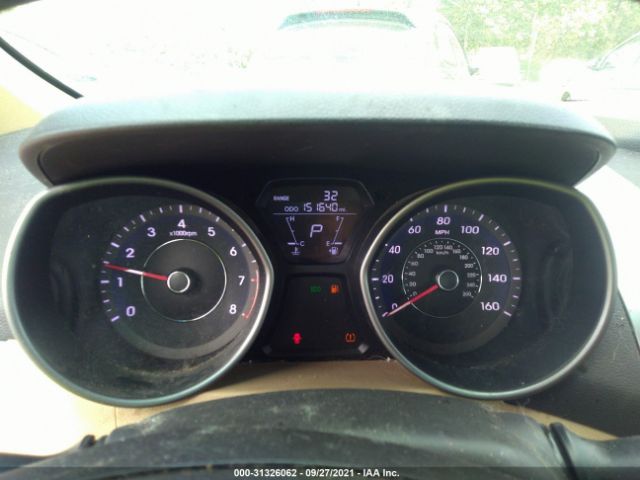 Photo 6 VIN: 5NPDH4AE7DH367675 - HYUNDAI ELANTRA 